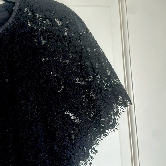 J.Crew French Lace Top/Blouse. Hook/eye front. Shortsleeved. Lined. M. Black - Picture 4 of 5